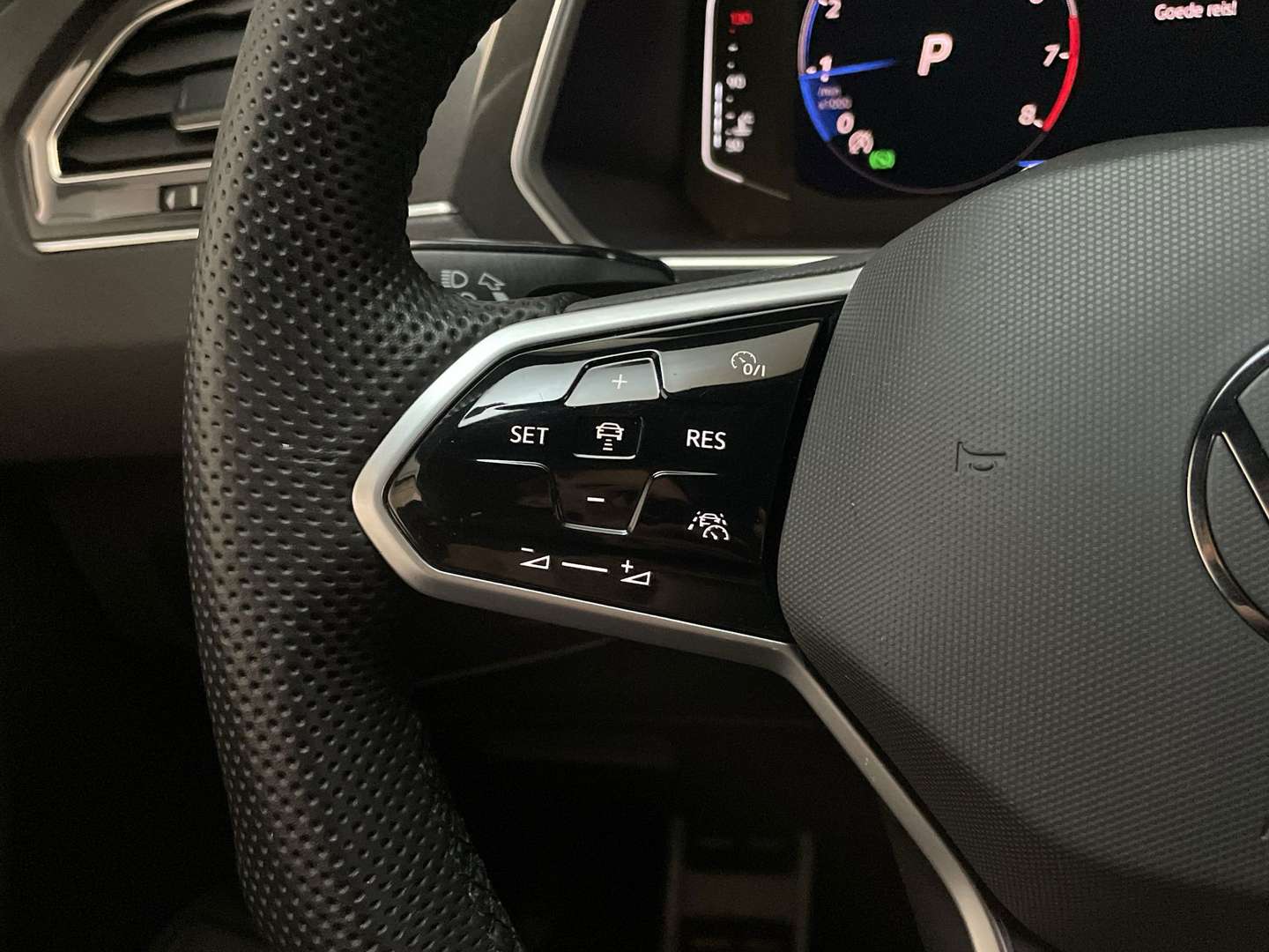 Volkswagen TIGUAN R-Line - 2020 - Joinsteer - #21