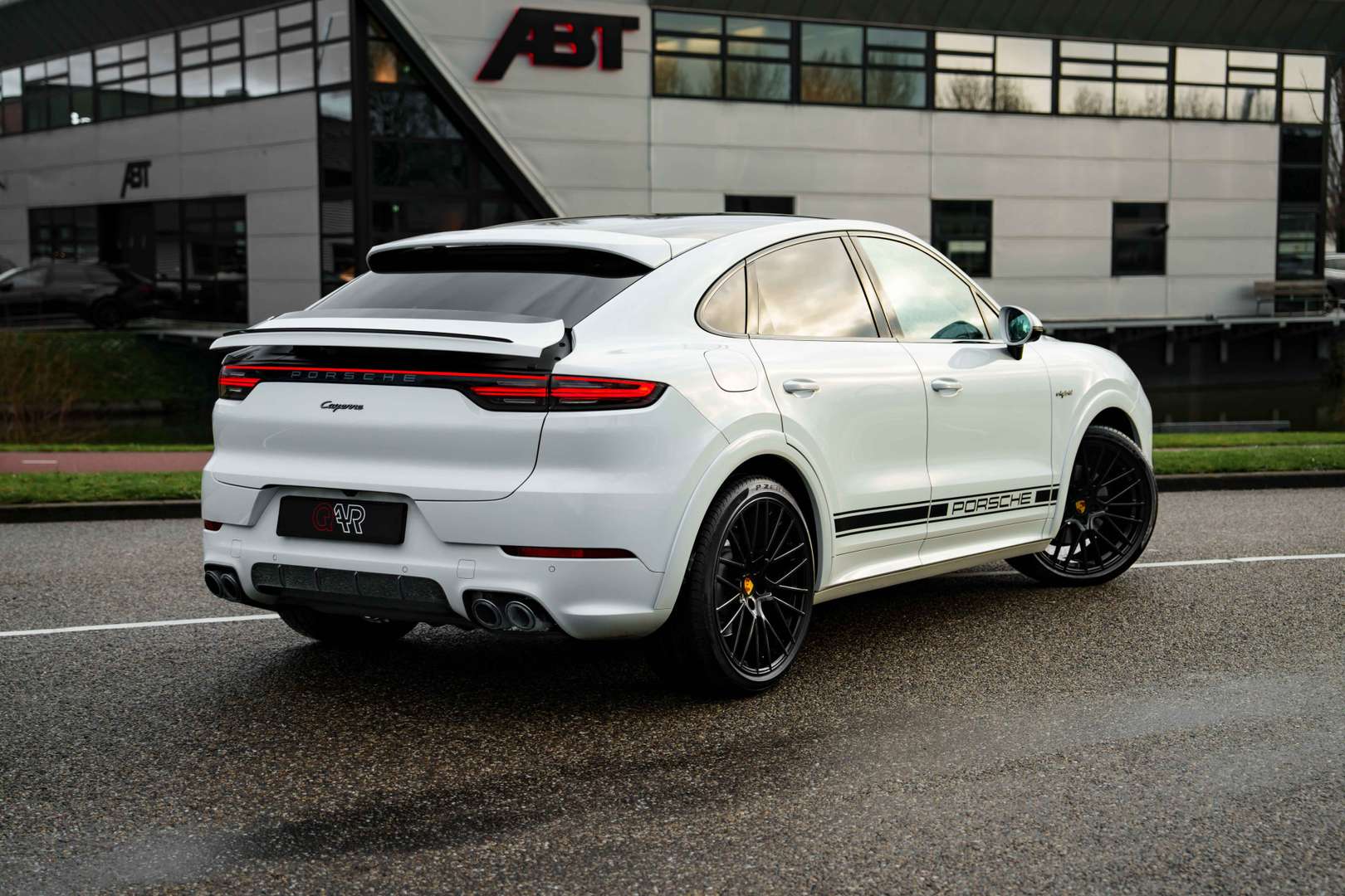 Porsche Cayenne II E-Hybrid Platinum Edition - 2022 - Joinsteer - #2