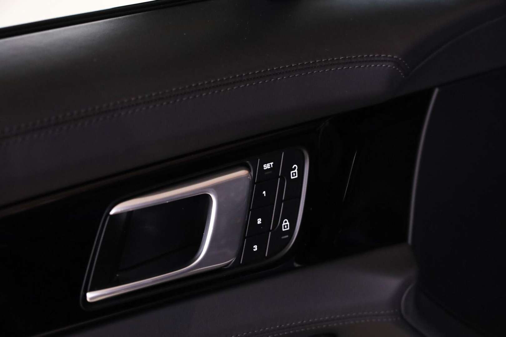 Porsche Panamera II E-Hybrid Platinum - 2022 - Joinsteer - #38