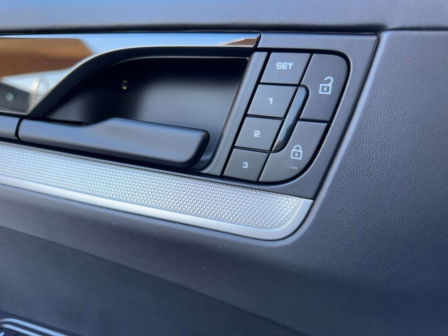 Porsche Cayenne III E-Hybrid - 2024 - Joinsteer - #17