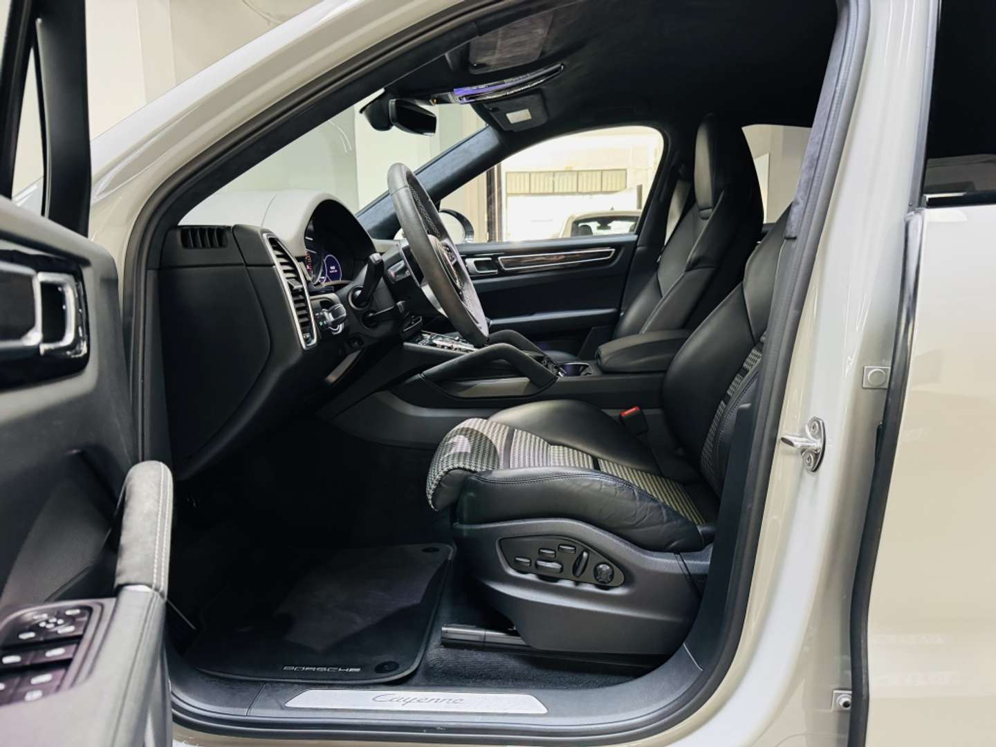 Porsche Cayenne II E-Hybrid - 2023 - Joinsteer - #19