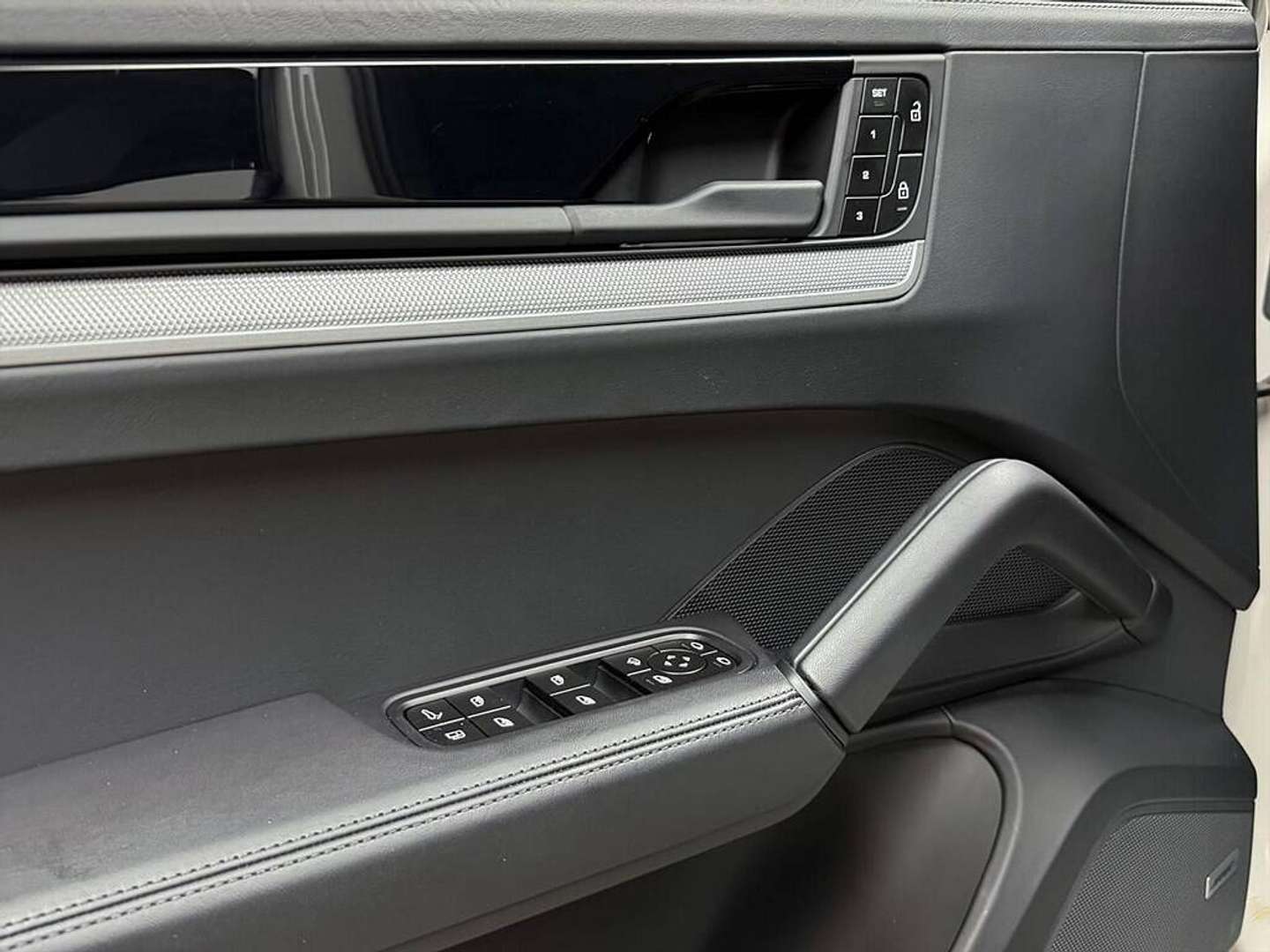 Porsche Cayenne II E-Hybrid - 2025 - Joinsteer - #12