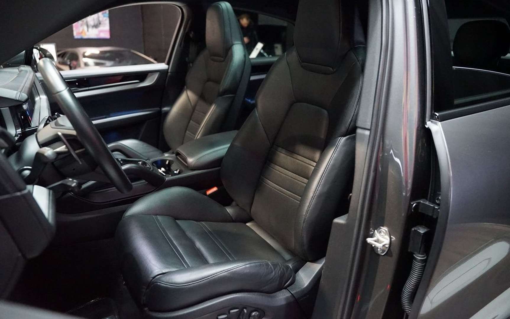 Porsche Cayenne III E-Hybrid - 2023 - Joinsteer - #11