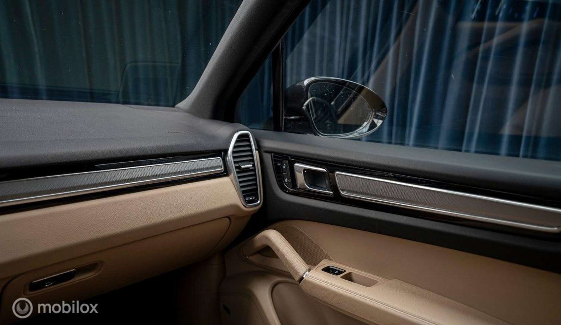 Porsche Cayenne III Turbo Platinum Edition - 2023 - Joinsteer - #20