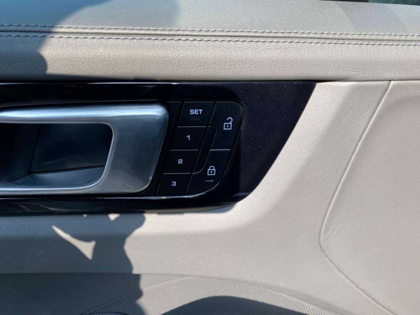 Porsche Cayenne I E-Hybrid - 2021 - Joinsteer - #12