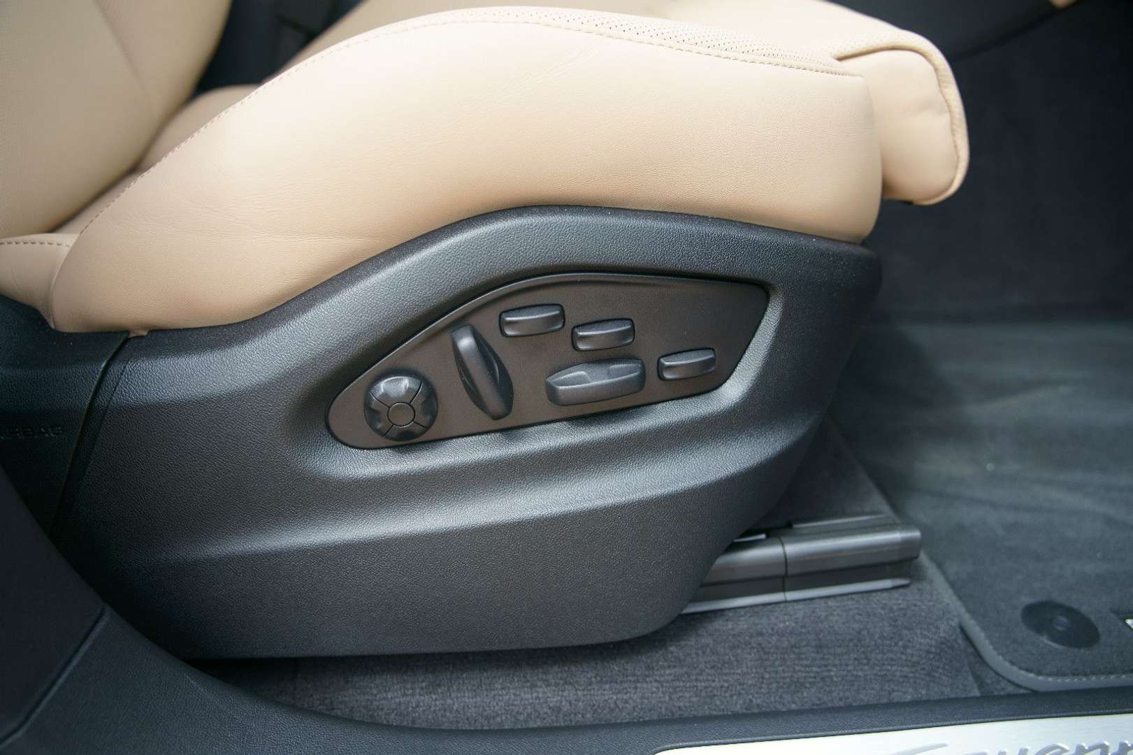 Porsche Cayenne II E-Hybrid - 2025 - Joinsteer - #12