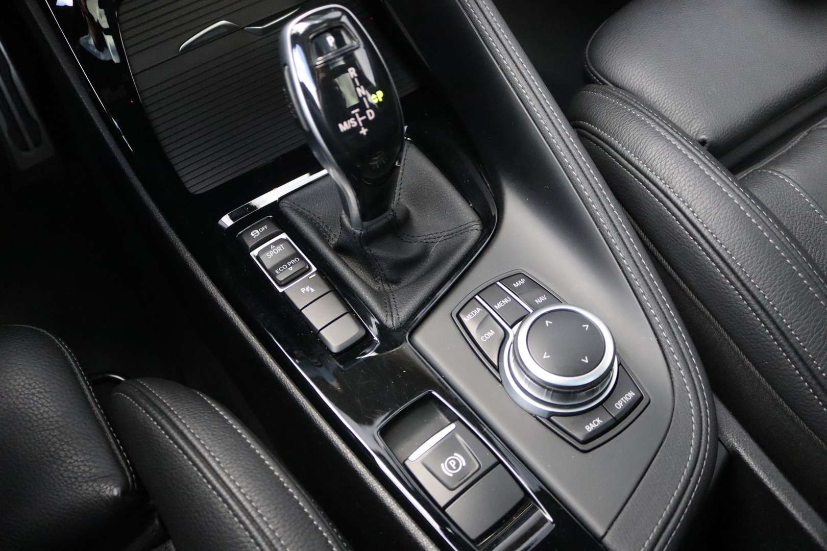 BMW X2 Business SDrive20i - 2022 - Joinsteer - #22