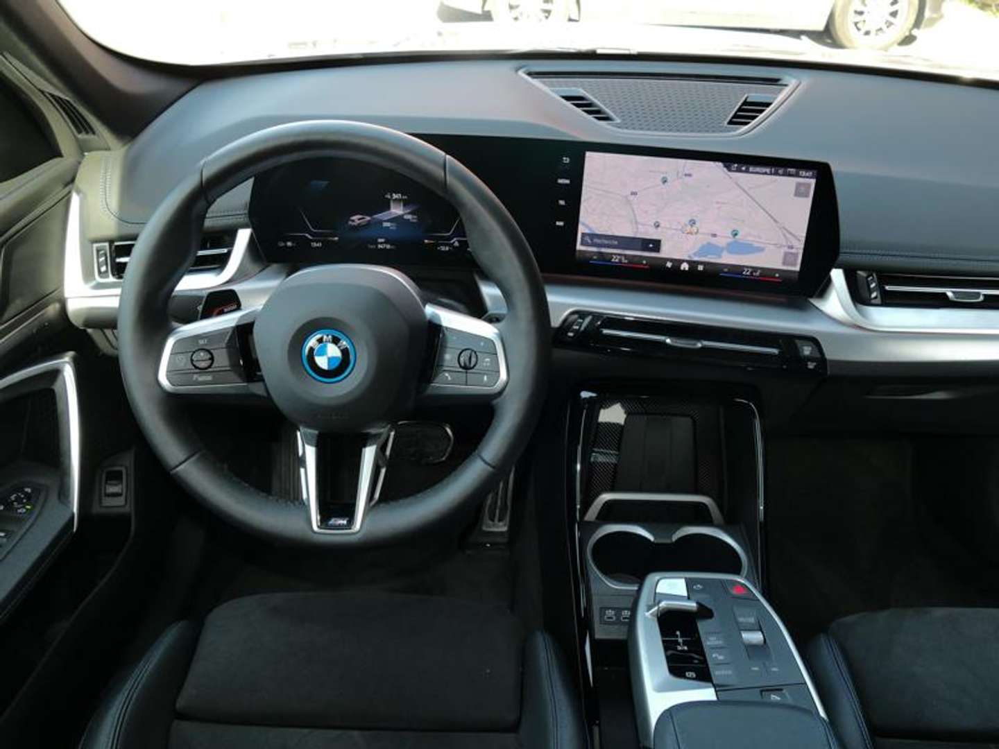 BMW IX1 M Sport EDrive20 - 2025 - Joinsteer - #10