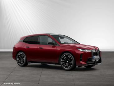 BMW IX M70 — photo 11