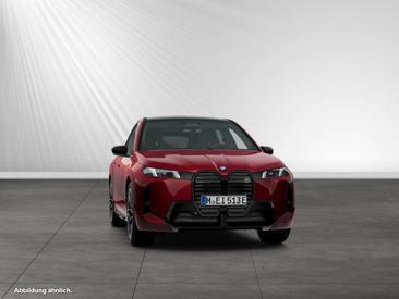 BMW IX M70 — photo 12