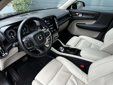 Volvo XC40 T5 Recharge R-Design — photo 4