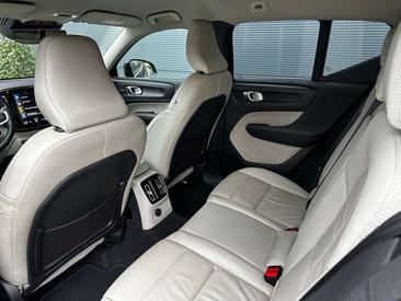 Volvo XC40 T5 Recharge R-Design — photo 6