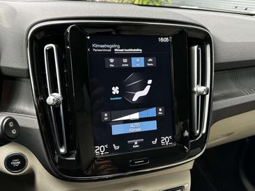 Volvo XC40 T5 Recharge R-Design — photo 13