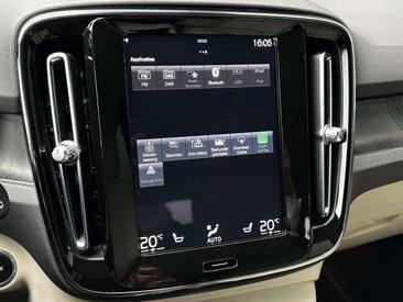Volvo XC40 T5 Recharge R-Design — photo 16