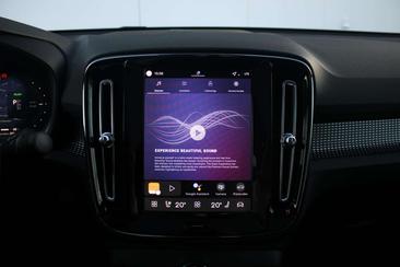 Volvo C40 Recharge PLUS — photo 43