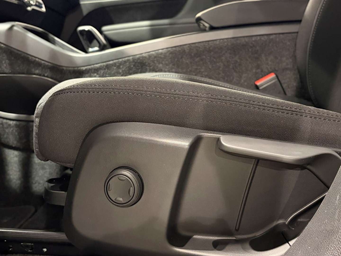 Volvo EX40 Recharge Plus - 2025 - Joinsteer - #6