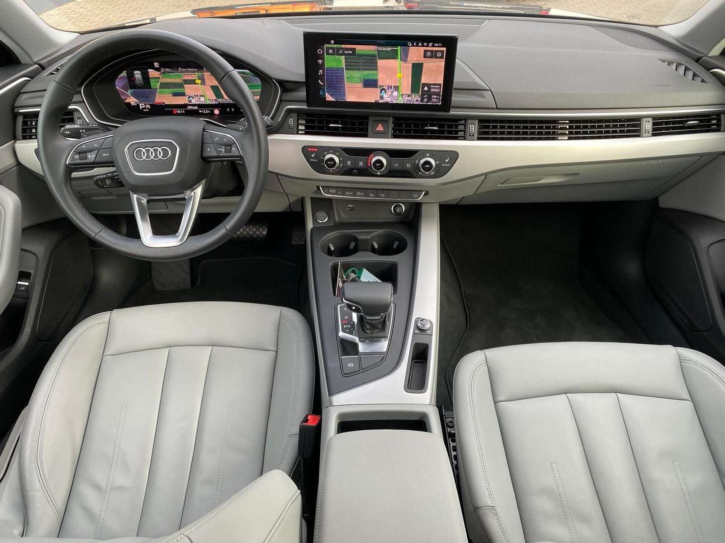 Audi A4 S Line Avant 35 TFSI - 2025 - Joinsteer - #4