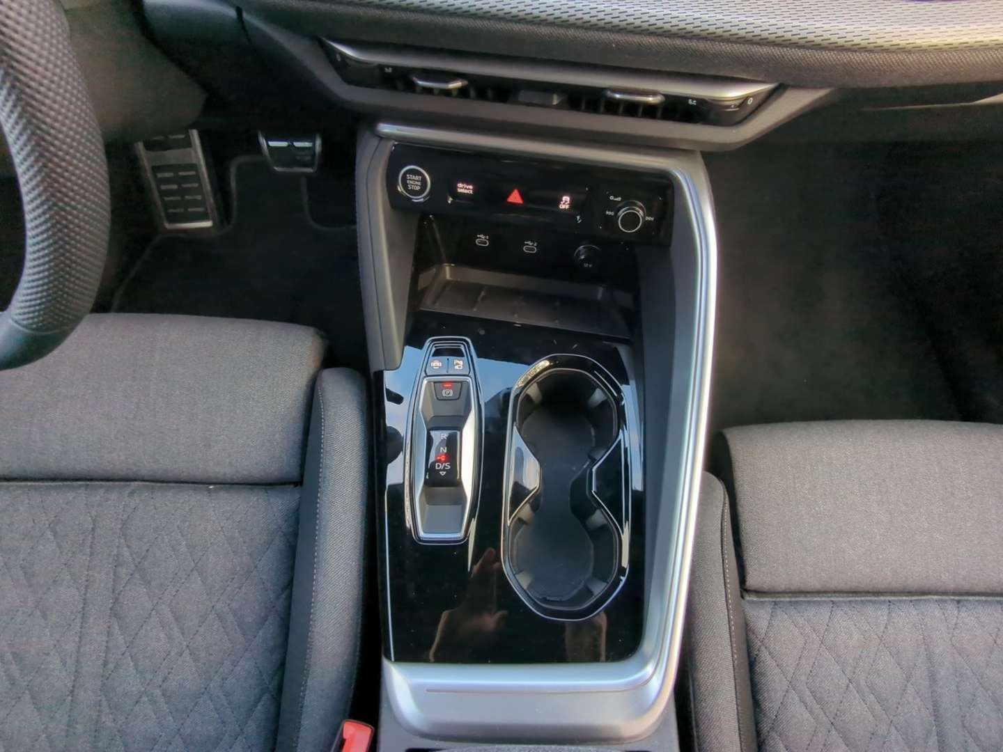 Audi Q5 Sportback S Line 40 TDI - 2025 - Joinsteer - #10