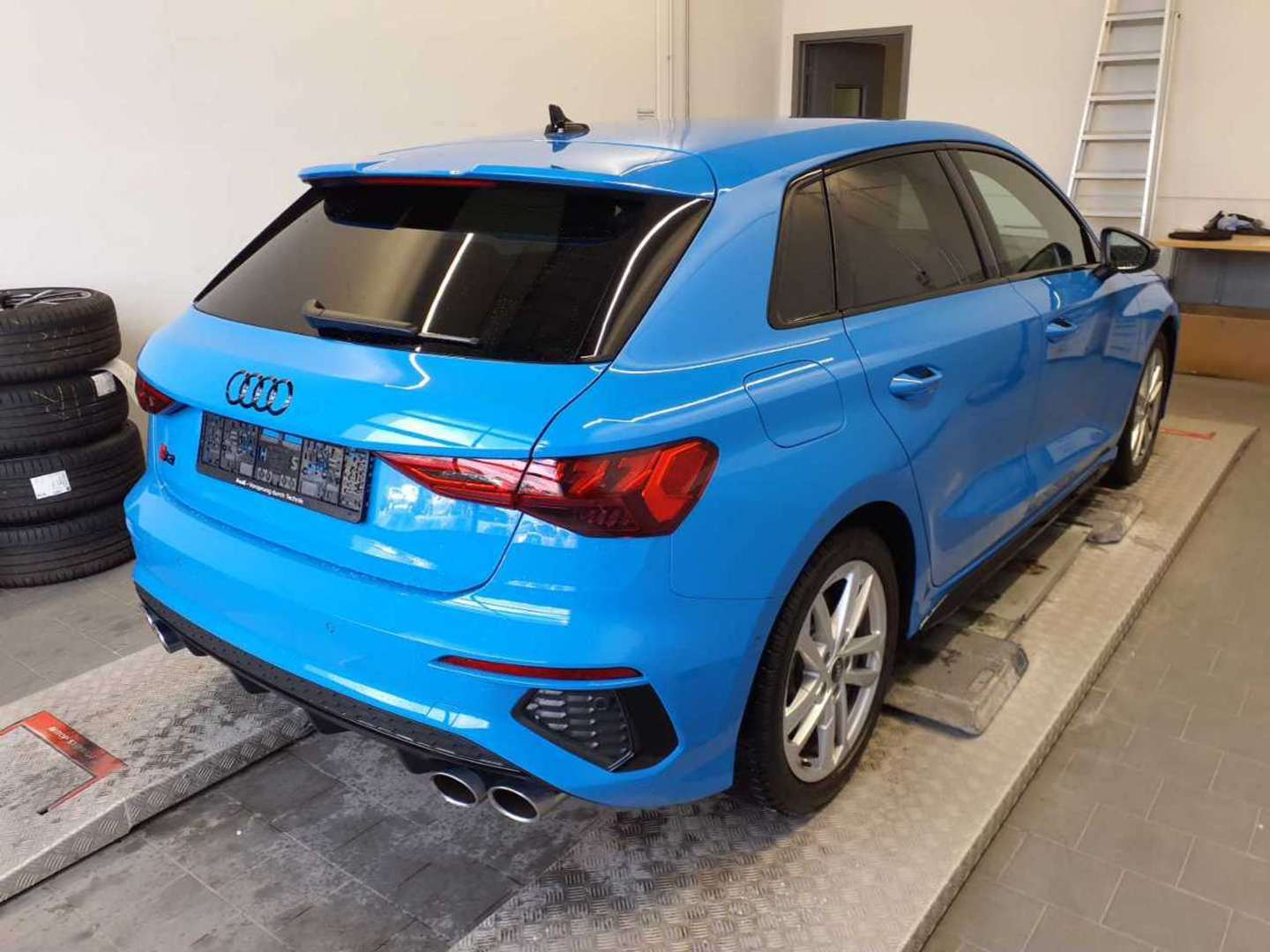 Audi S3 Sportback Carbon Black - 2023 - Joinsteer - #4