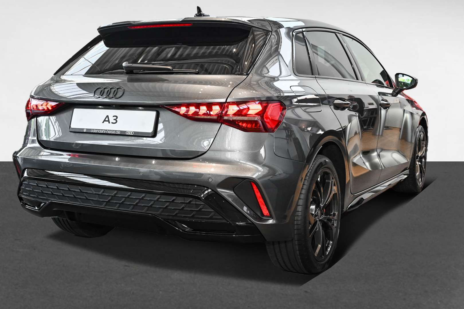 Audi A3 S Line 45 TFSI E - 2025 - Joinsteer - #3