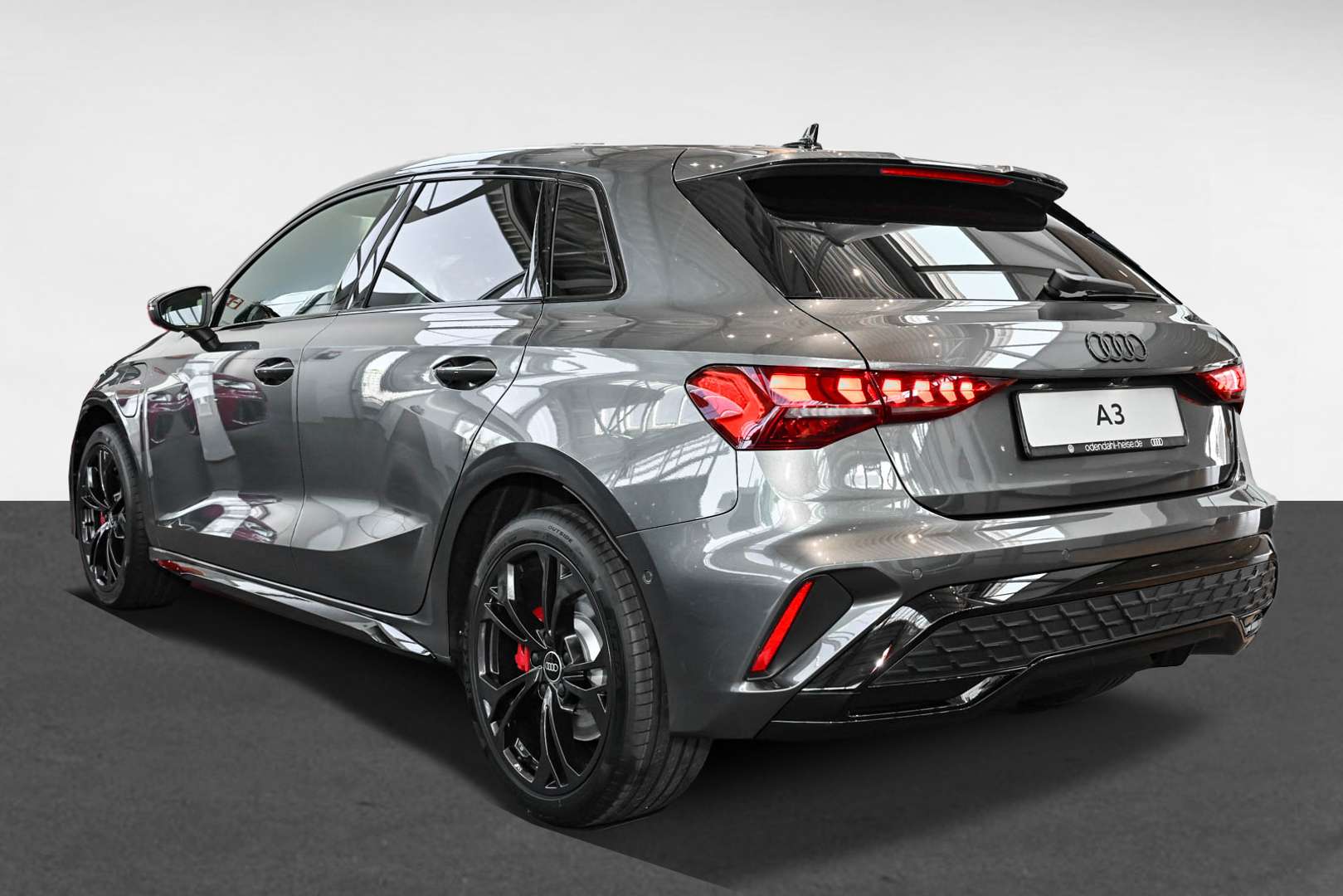 Audi A3 S Line 45 TFSI E - 2025 - Joinsteer - #4