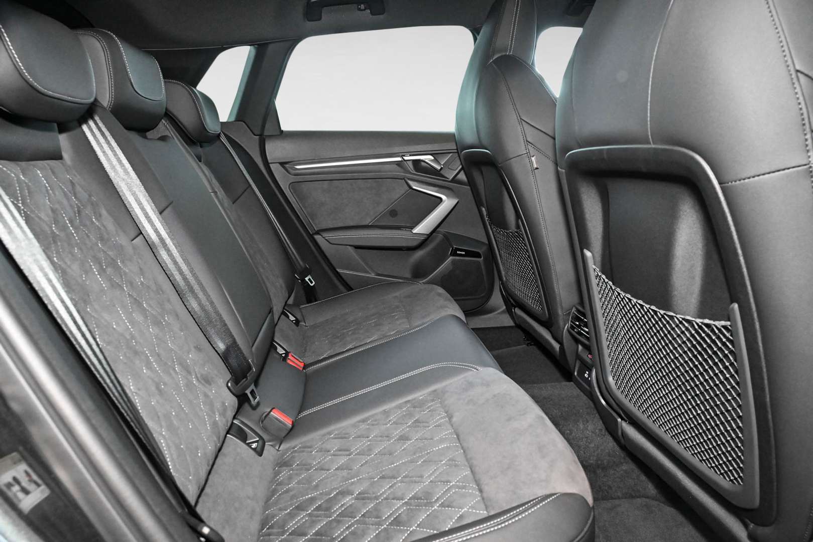 Audi A3 S Line 45 TFSI E - 2025 - Joinsteer - #11