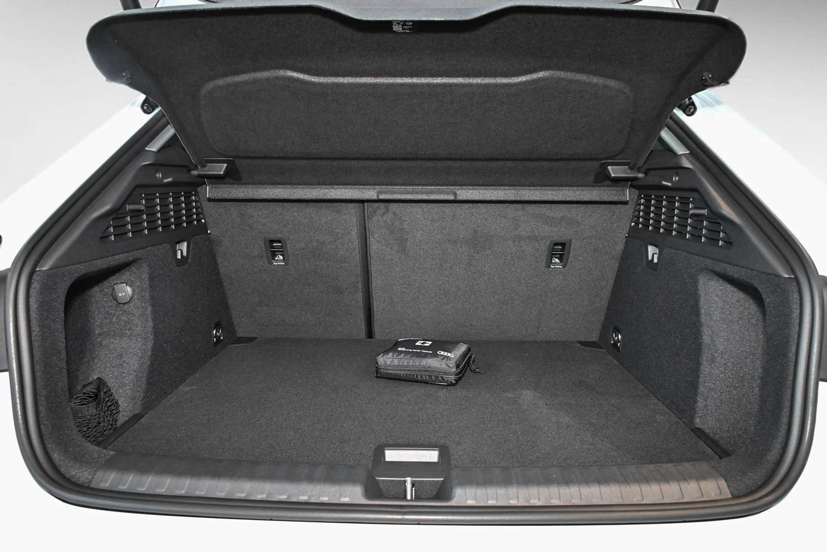 Audi A3 Sportback S Line 35 TFSI - 2025 - Joinsteer - #6