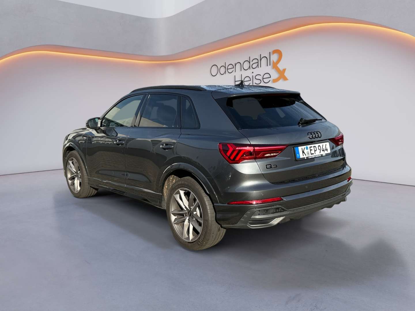 Audi Q3 S Line 35 TFSI - 2025 - Joinsteer - #3