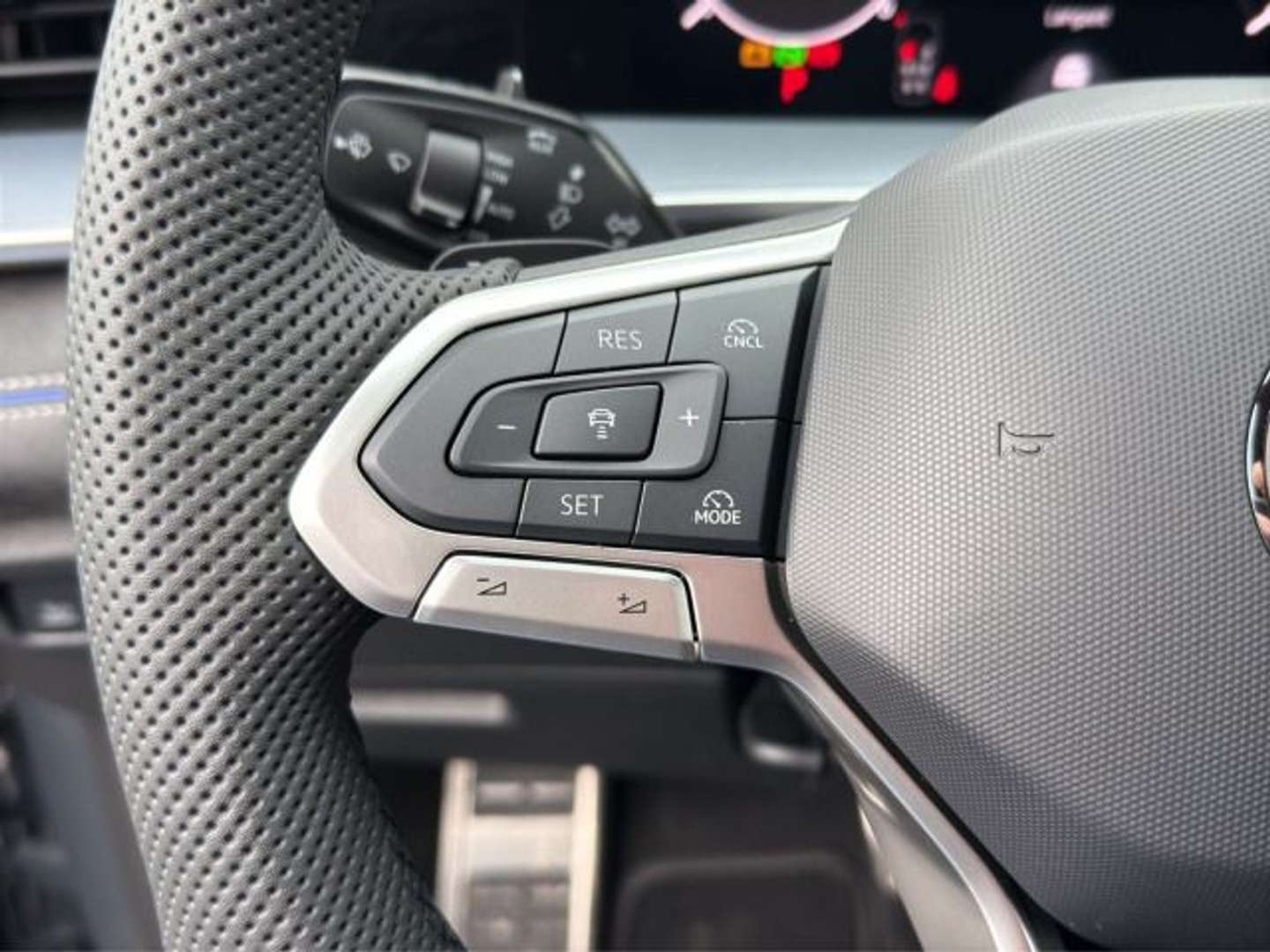 Volkswagen T-CROSS R-Line TDI 4Motion - 2026 - Joinsteer - #16