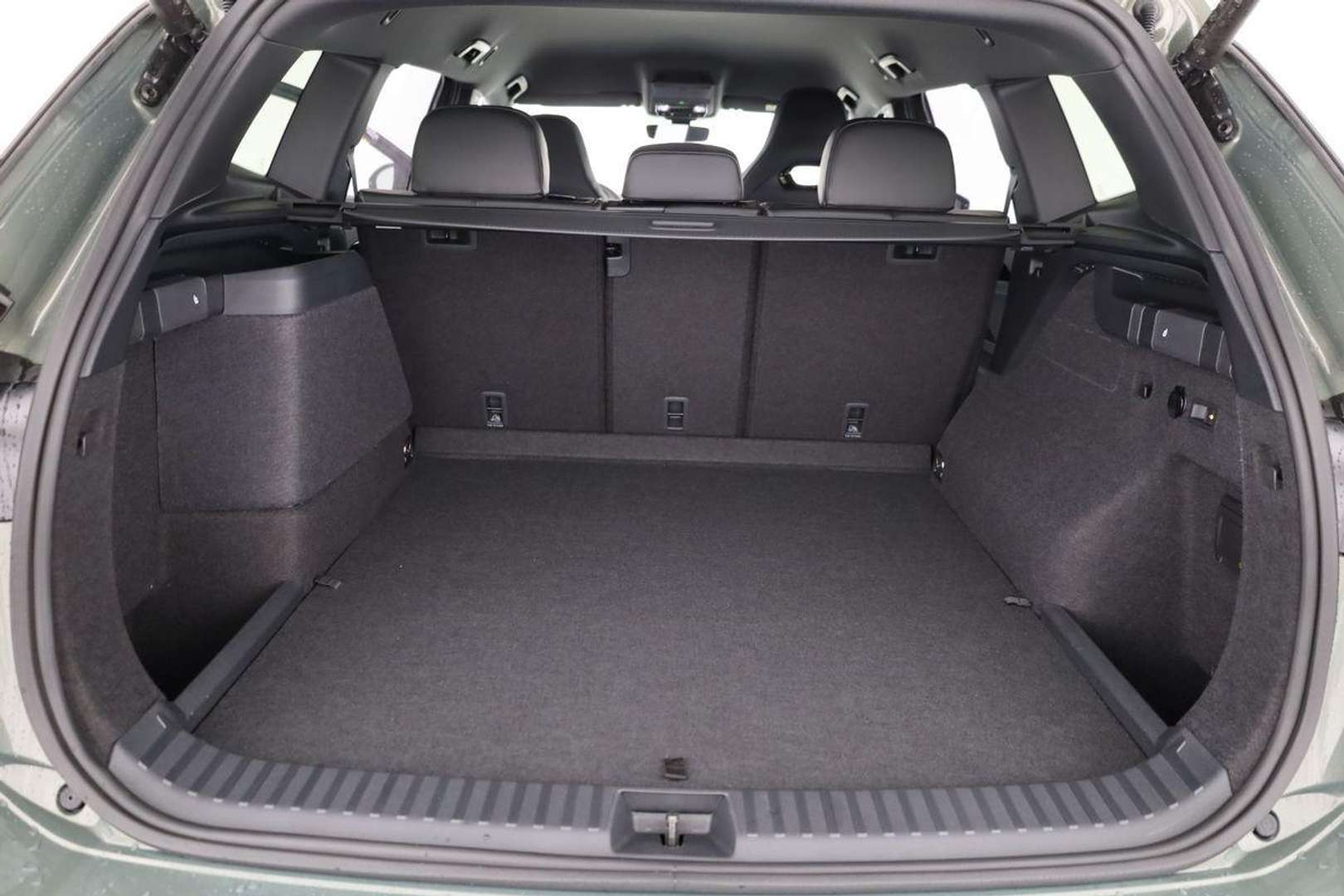 Volkswagen T-CROSS EHybrid R-Line - 2025 - Joinsteer - #11