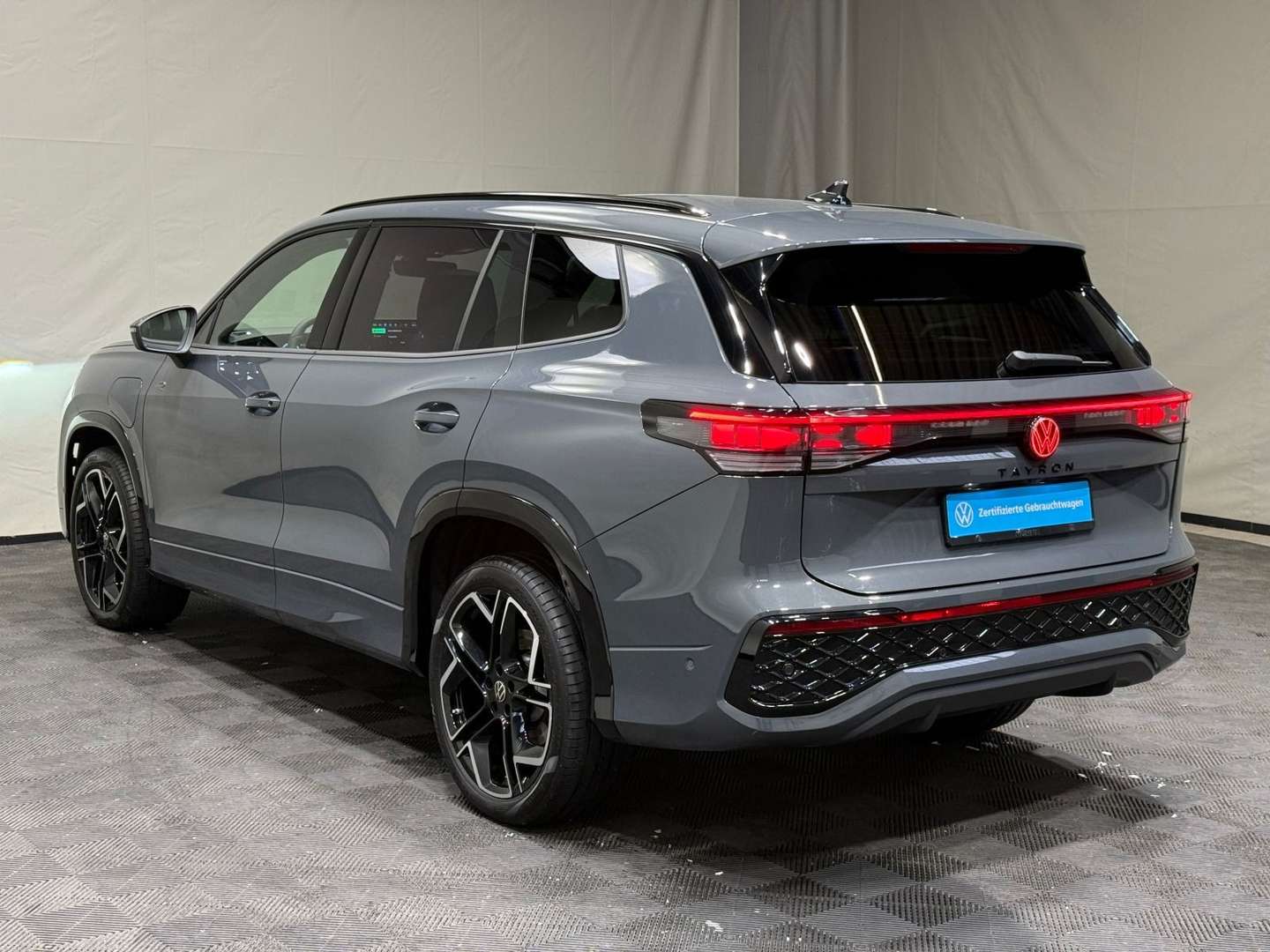 Volkswagen Tayron EHybrid R-Line - 2025 - Joinsteer - #4