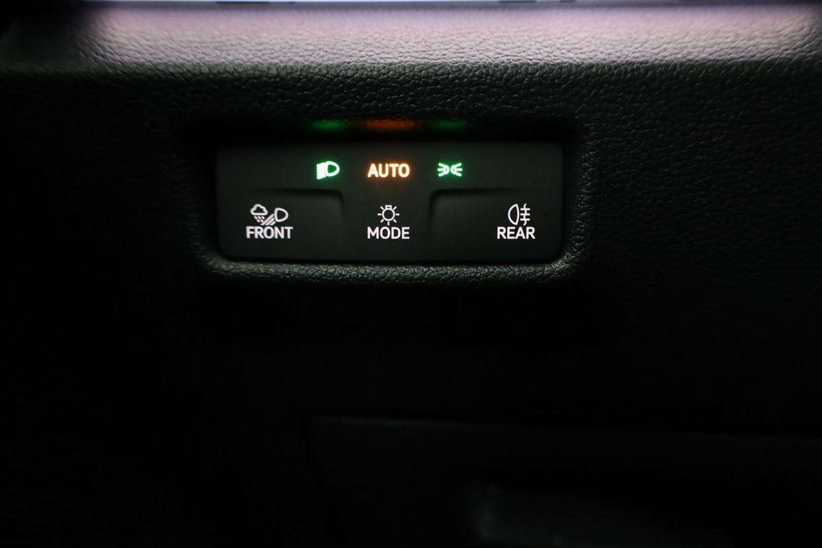 Volkswagen T-CROSS EHybrid Life - 2025 - Joinsteer - #8