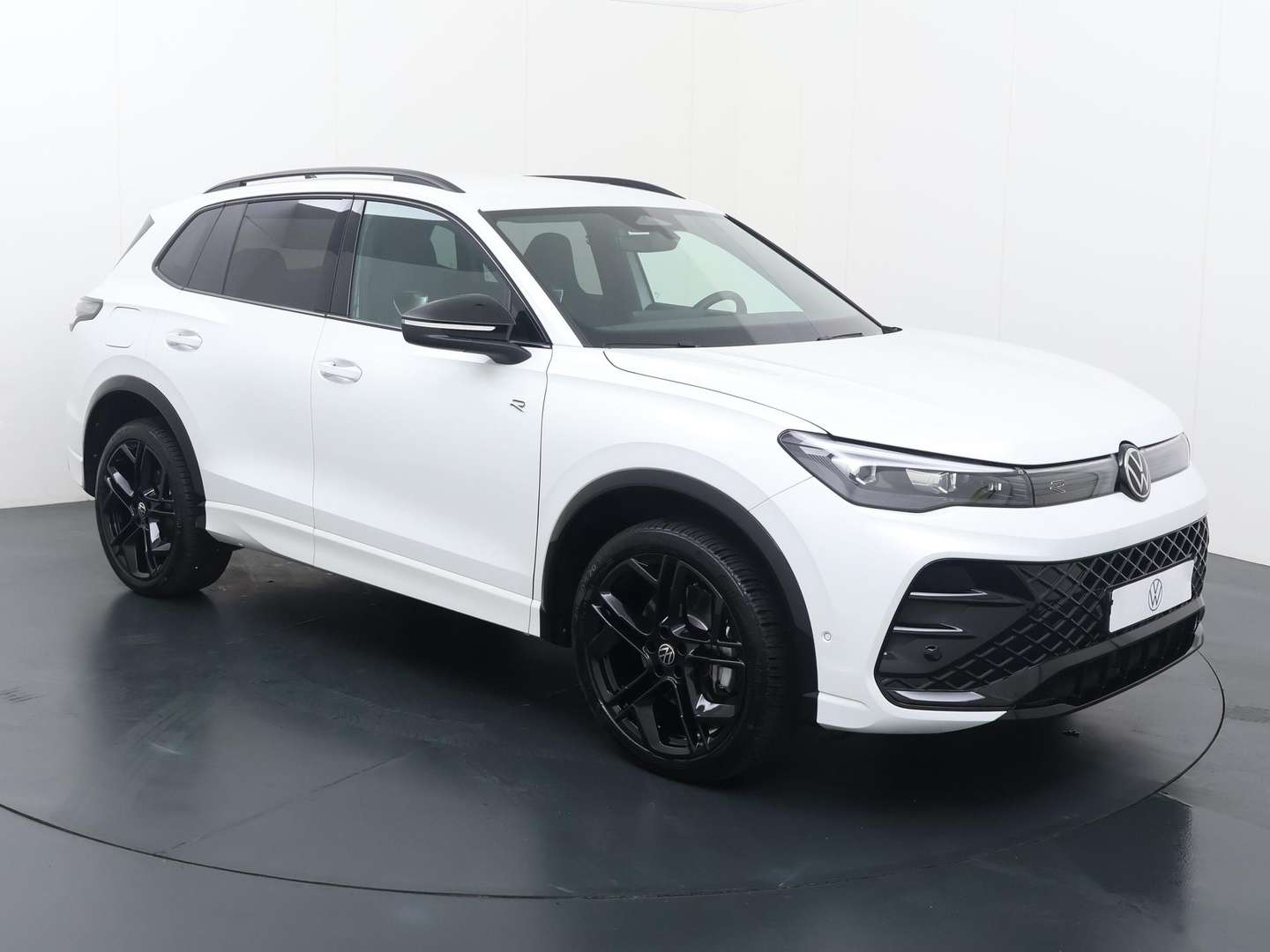 Volkswagen TIGUAN EHybrid R-Line - 2024 - Joinsteer - #2