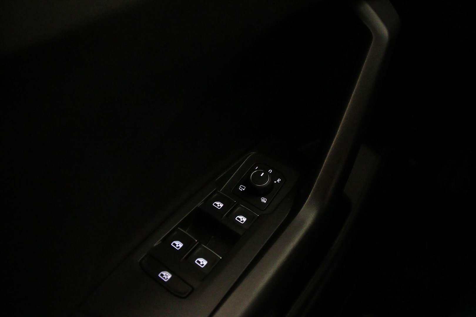 Volkswagen T-CROSS TSI R-Line Edition - 2025 - Joinsteer - #12