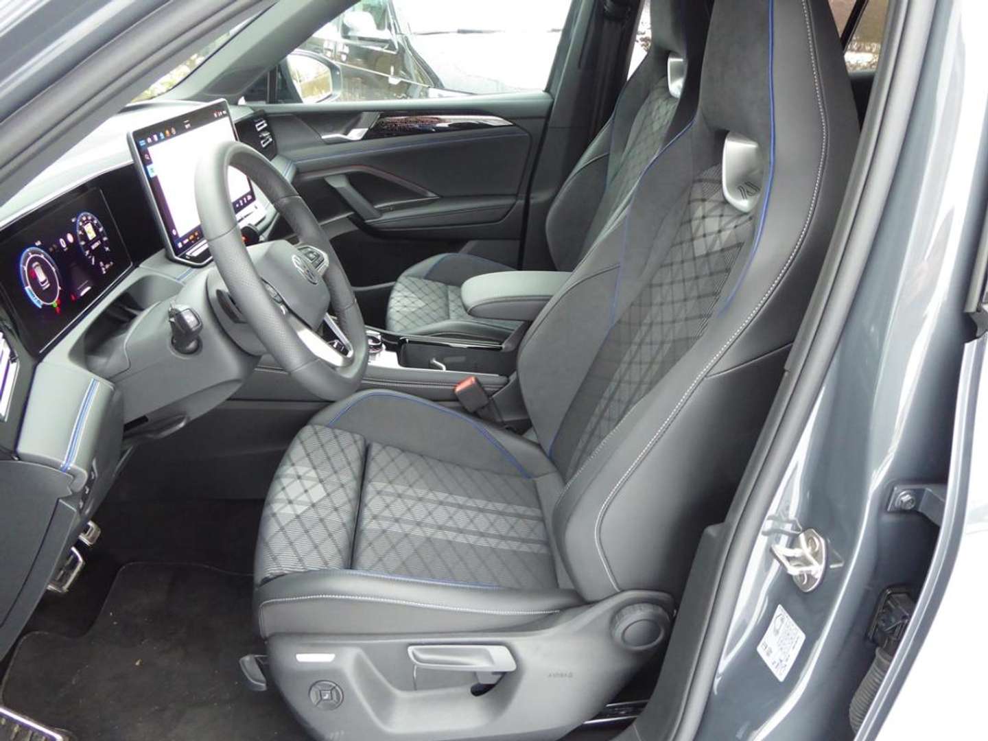 Volkswagen TIGUAN R-Line - 2026 - Joinsteer - #3