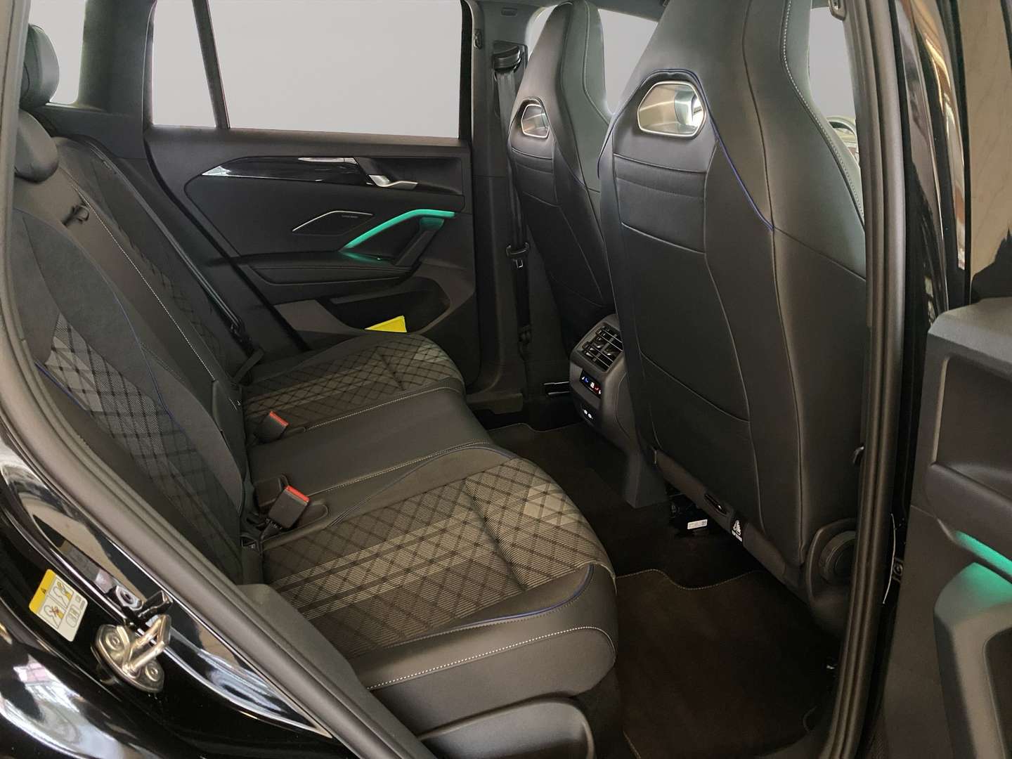 Volkswagen TIGUAN 4Motion R-Line - 2025 - Joinsteer - #8