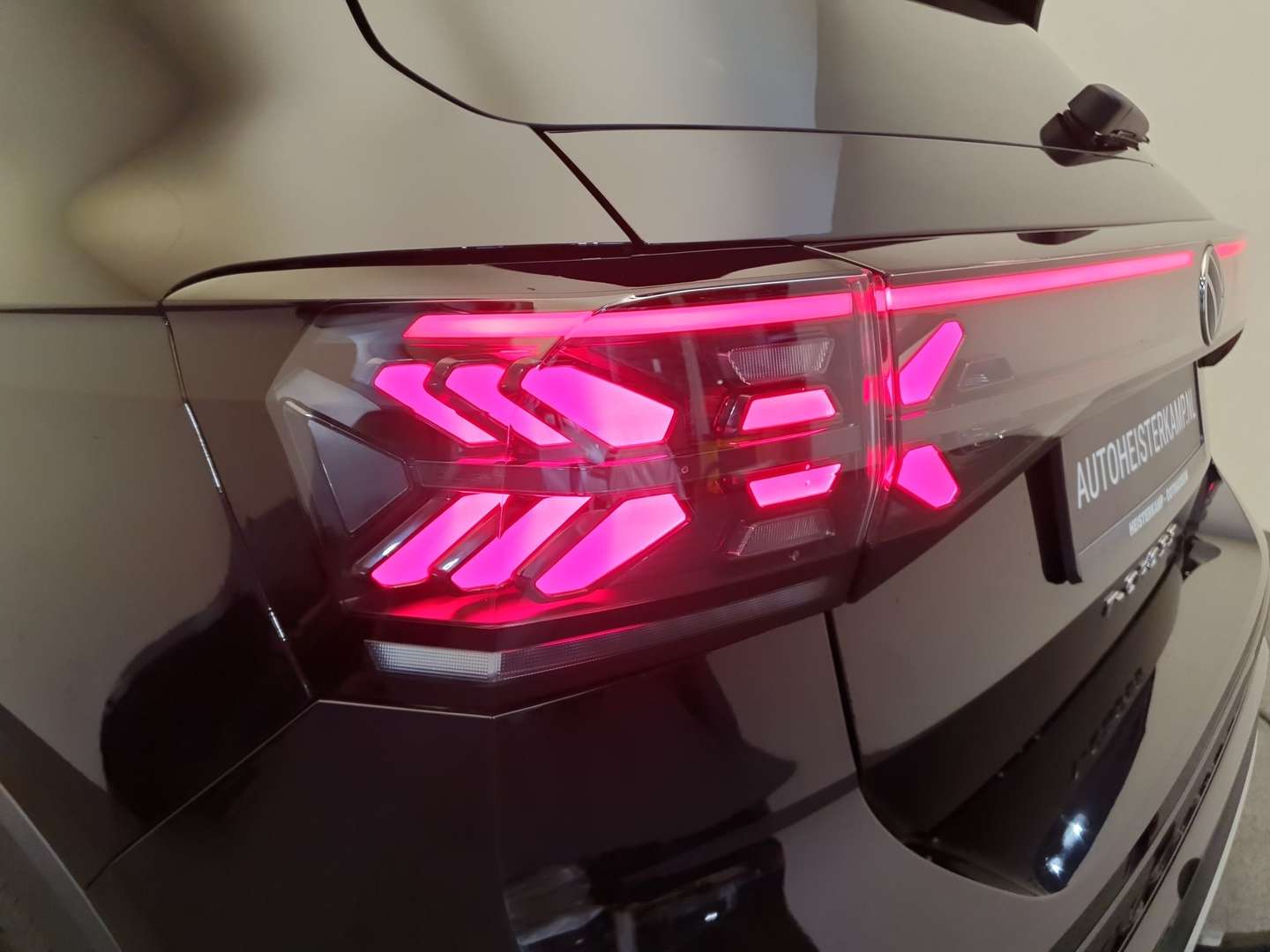 Volkswagen T-CROSS R-Line - 2025 - Joinsteer - #10