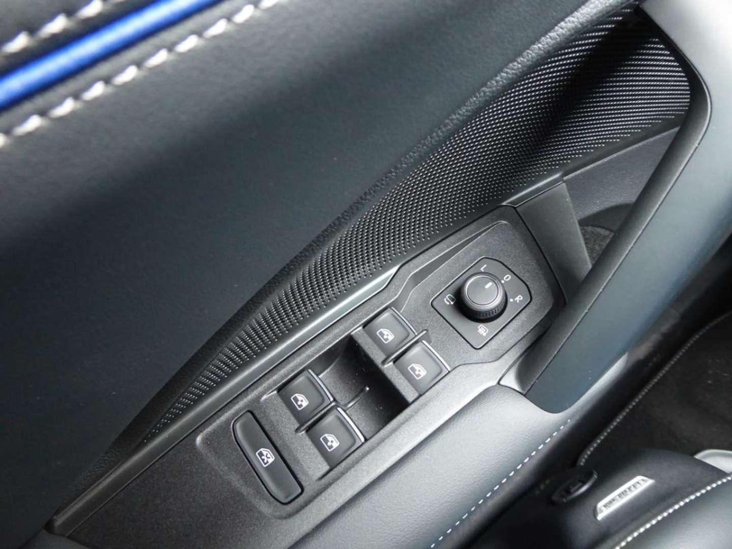 Volkswagen TIGUAN R-Line - 2026 - Joinsteer - #13