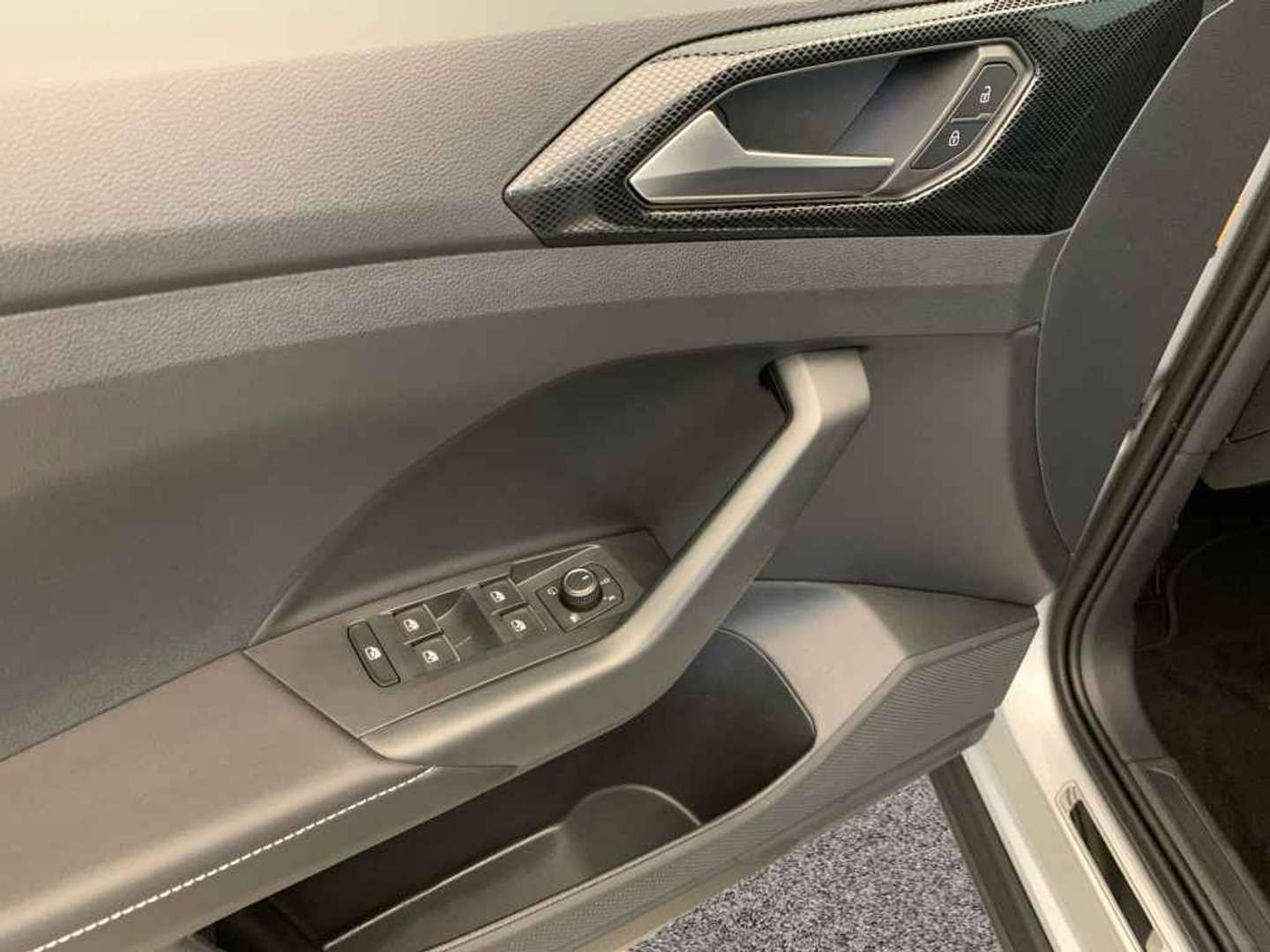 Volkswagen T-CROSS TSI Goal - 2025 - Joinsteer - #8