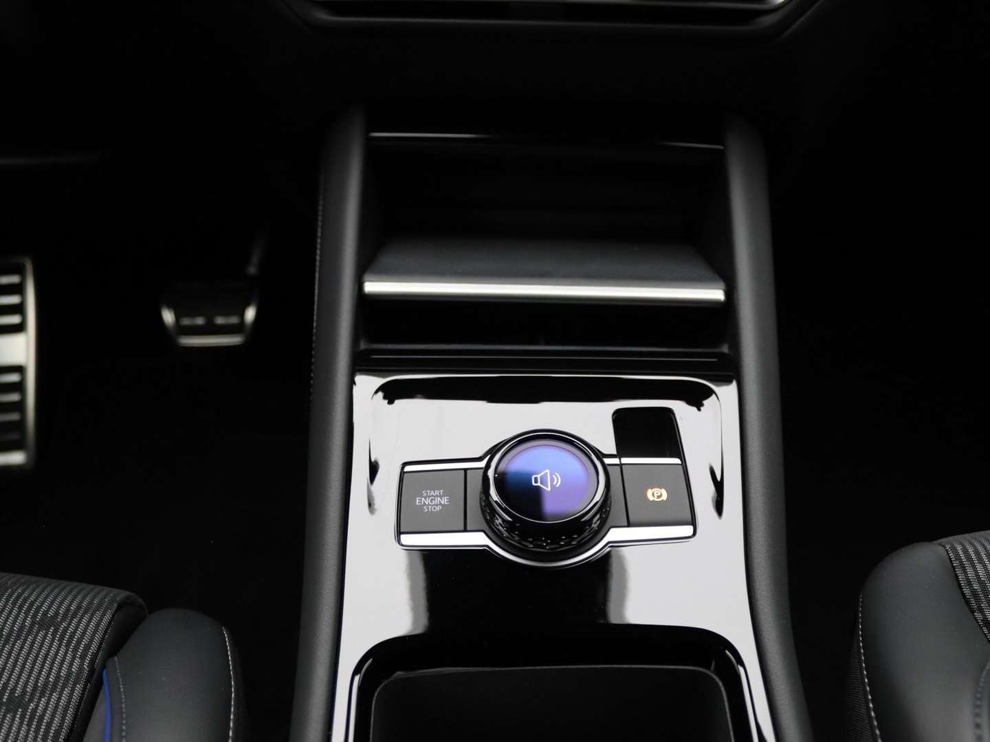 Volkswagen TIGUAN TDI 4Motion R-Line - 2026 - Joinsteer - #11