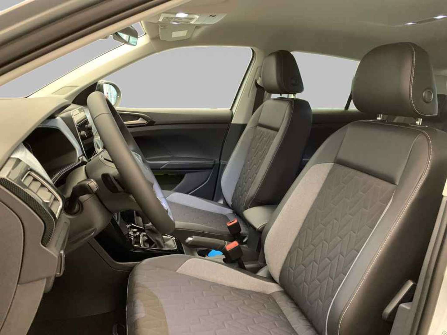 Volkswagen T-CROSS TSI Goal - 2025 - Joinsteer - #10