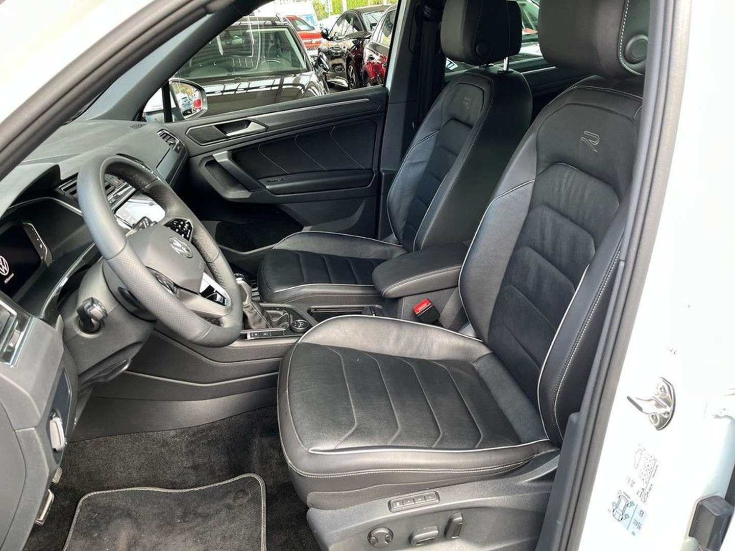 Volkswagen TIGUAN TDI 4Motion R-Line - 2021 - Joinsteer - #13
