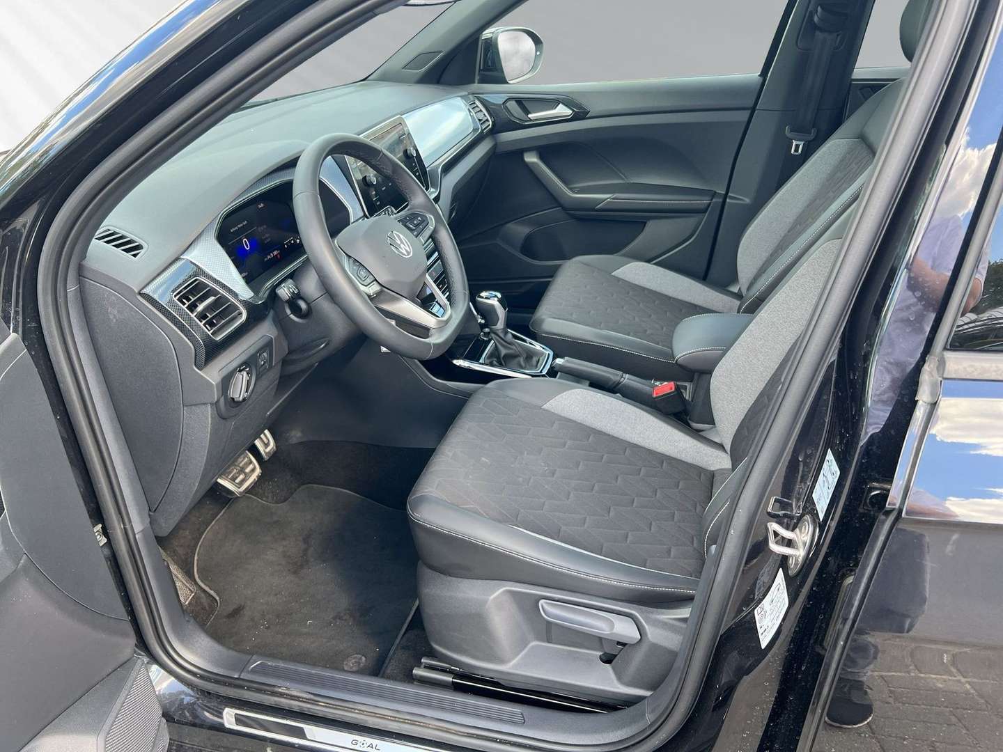 Volkswagen T-CROSS TSI Life - 2025 - Joinsteer - #8