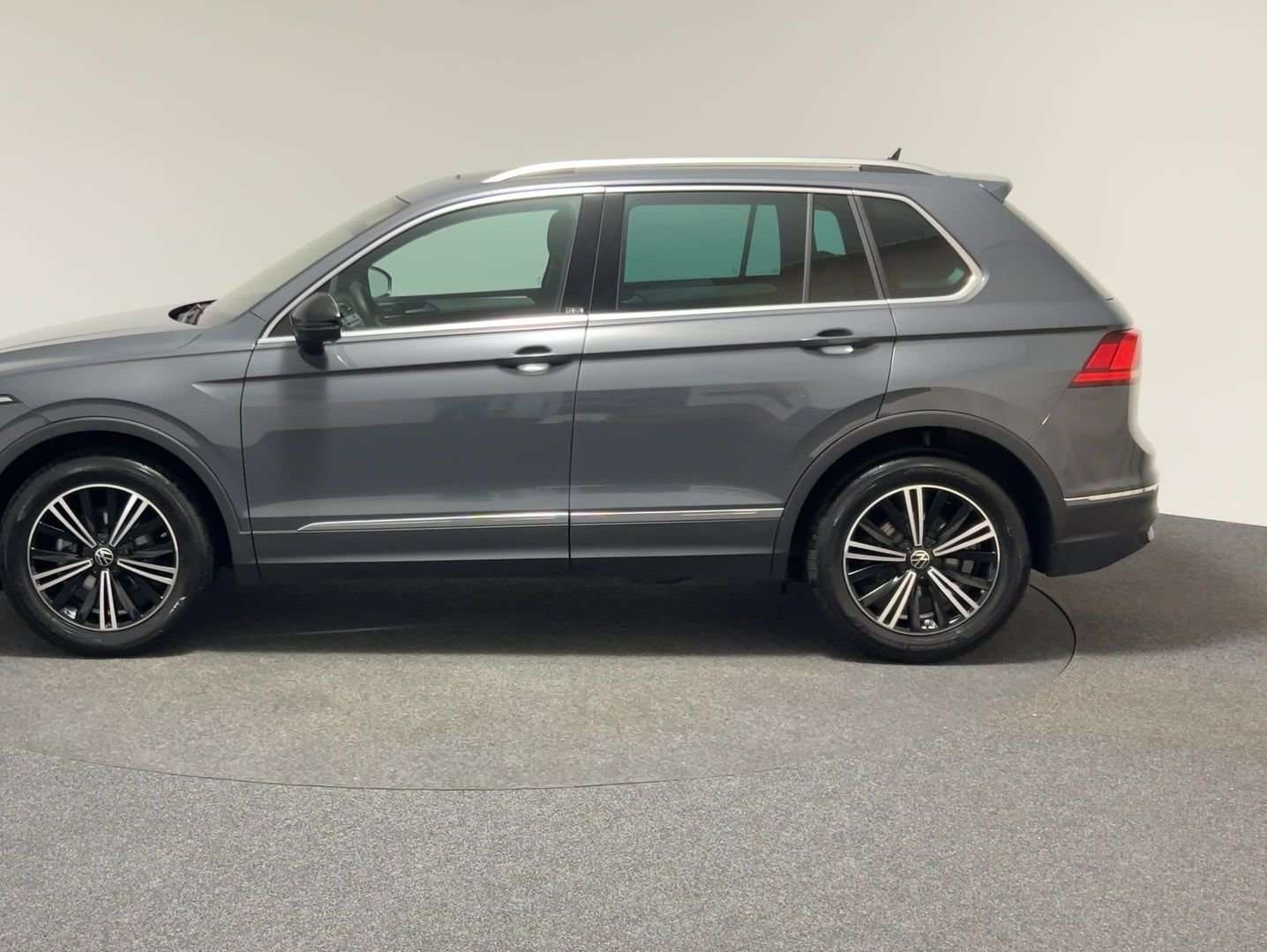Volkswagen TIGUAN TSI Life - 2024 - Joinsteer - #3