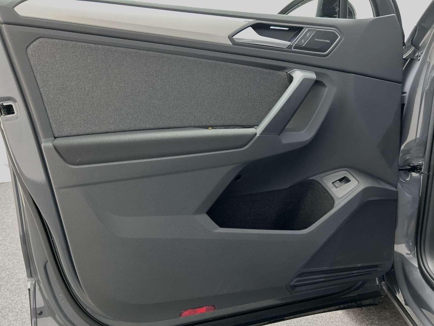 Volkswagen TIGUAN TSI Life - 2024 - Joinsteer - #11