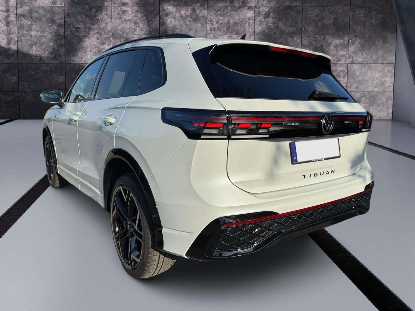 Volkswagen TIGUAN TDI 4Motion R-Line - 2024 - Joinsteer - #9