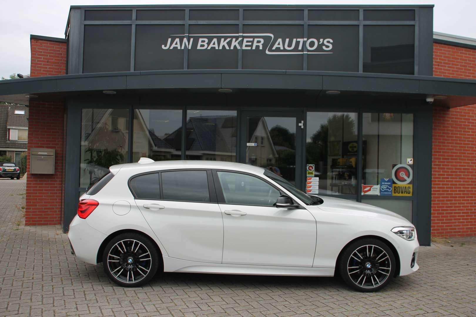 BMW Série 1 118i Executive - 2018 - Joinsteer - #4