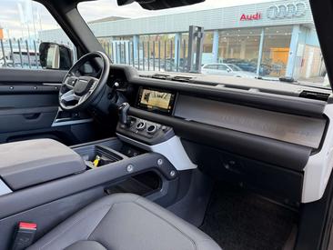 Land Rover Defender 90 SE Awd 3.0d Mhev 200cv — photo 14