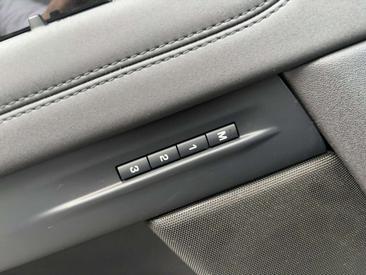 Land Rover Range Rover Evoque P300e R-Dynamic SE CAM SD — photo 15