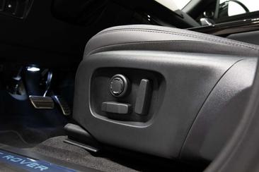 Land Rover Range Rover Evoque P270e PHEV AWD Dynamic SE — photo 23